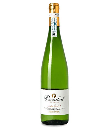 Txakoli will be the wine of the summer, according to sommeliers.