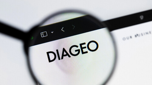 Booze News Weekly Roundup: Diageo Cuts 2,000 Jobs, U.S. Drinking Rate Remains at Record Low, and More