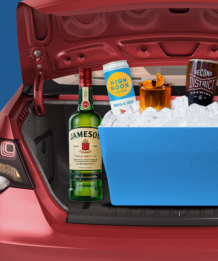 We Asked 15 Bartenders: What’s Your Go-To Tailgating Drink?