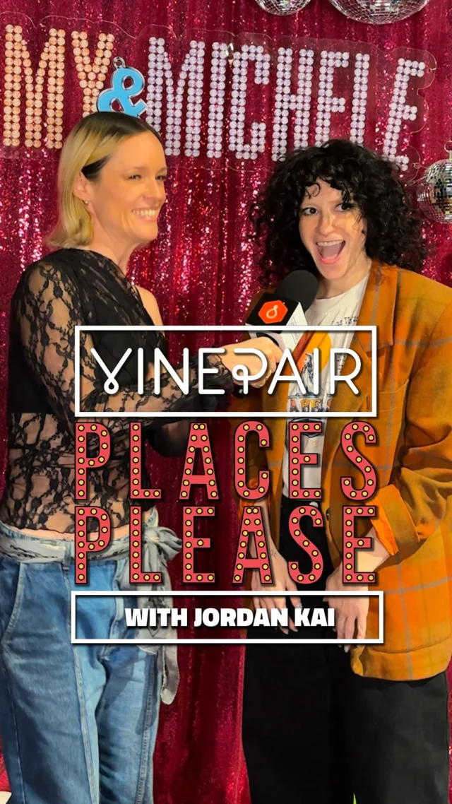 Places, Please! 🎭 This week, actor and sommelier Libby Winters chats with Jordan Kai (@jkaib) of @romyandmichelethemusical about her favorite spots in the city. Take a look!