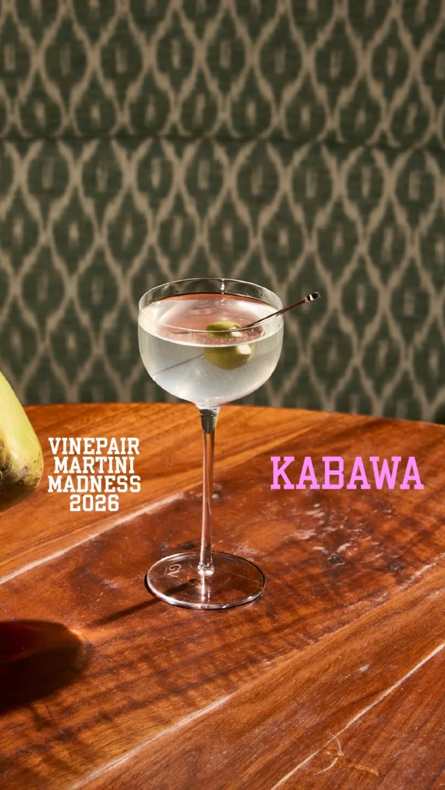 Presenting one of the most refreshing Martinis in New York right now — and the winner of our 2026 Martini Madness — Kabawa’s Kabawa Martini. A tropical-leaning twist with serious technique behind it. 🍸Here’s Creative Bartender @pepperkathryn to walk us through it.